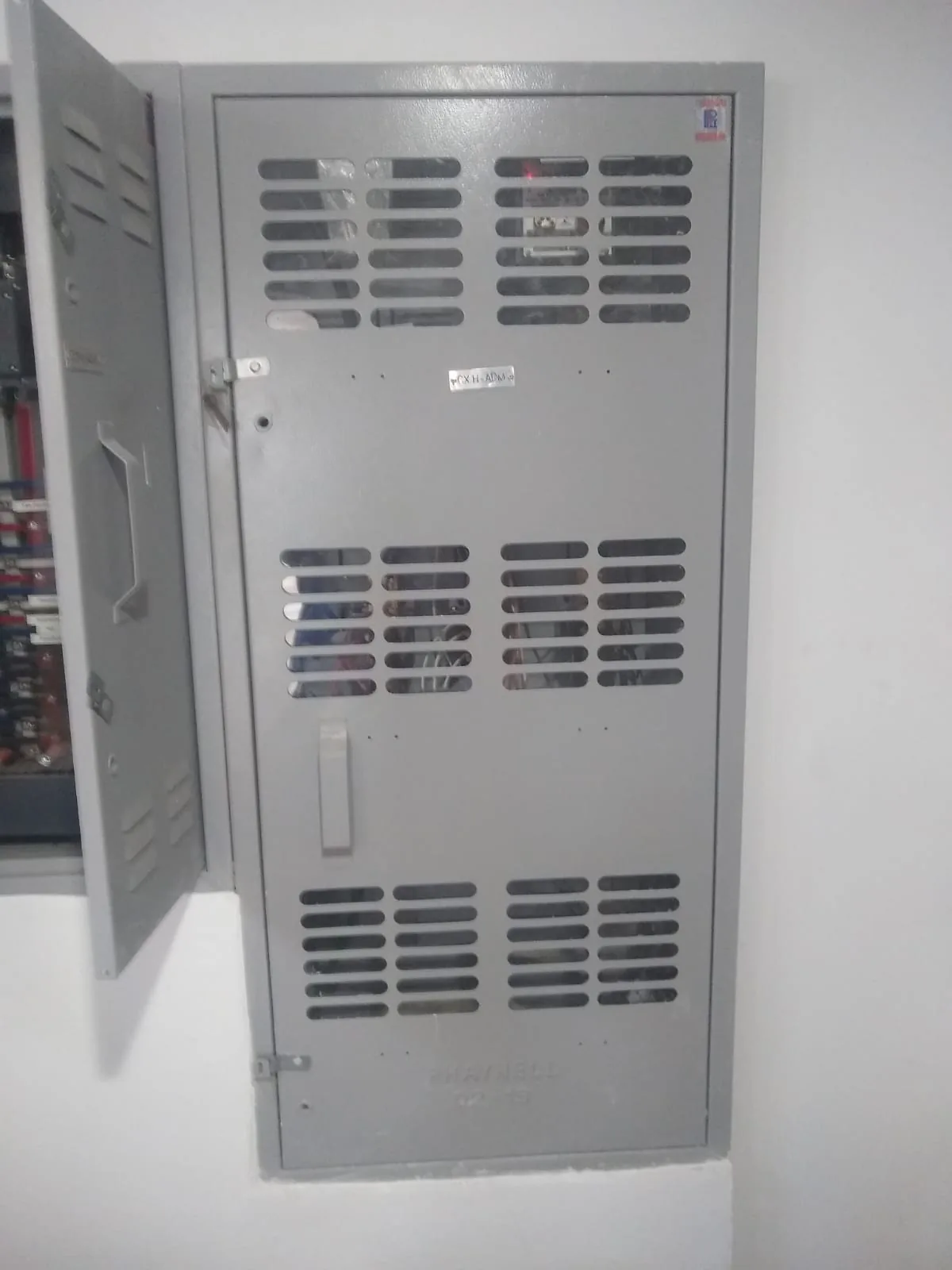 Quadros de medição substituídos no Condomínio Vila Real — foto 3