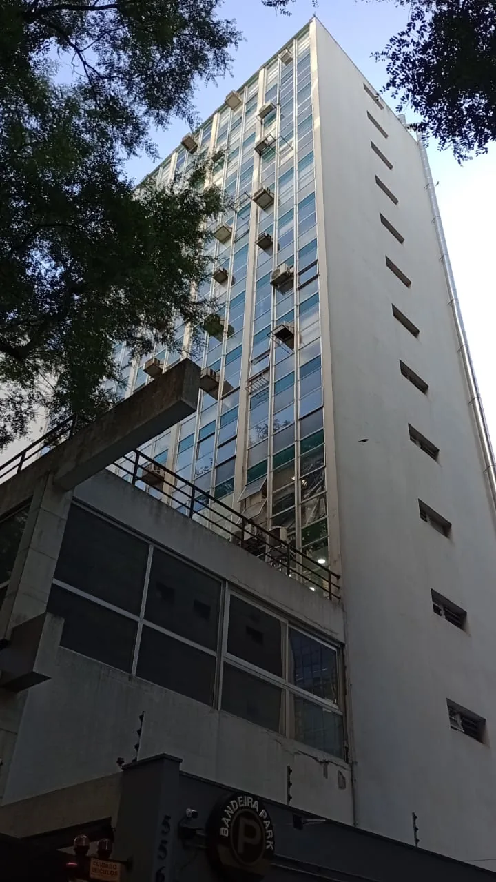 Fachada do Condomínio Paranapanema tratada pela Steeltec Engenharia — foto 1